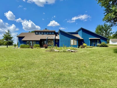 /international/us/302-hillside-dr-chanute-ks-110100917936/