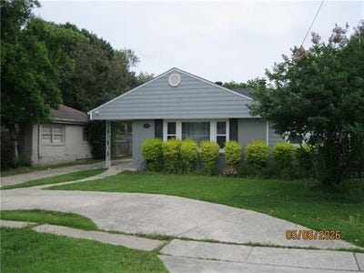 /international/us/609-melody-drive-metairie-la-110107825485/
