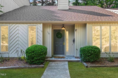 /international/us/110-mossbark-lane-chapel-hill-nc-110100767292/