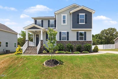/international/us/351-fast-pitch-lane-four-oaks-nc-110120063949/