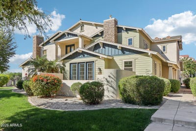 /international/us/13338-n-151st-drive-surprise-az-110106551656/