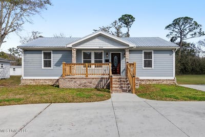 /international/us/2058-pascagoula-street-pascagoula-ms-110106009702/