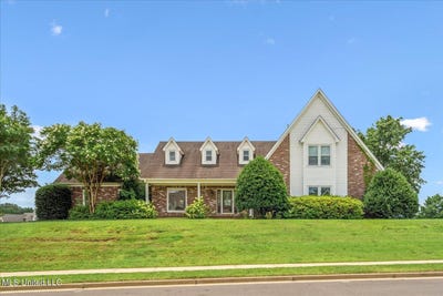 /international/us/6923-silver-cloud-cove-olive-branch-ms-110100692692/