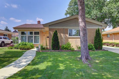 /international/us/2534-kensington-avenue-westchester-il-110110103113/