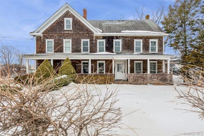 /international/us/250-main-road-riverhead-ny-110105632682/