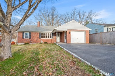 /international/us/121-view-street-torrington-ct-110107244328/