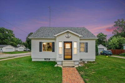 /international/us/401-s-center-street-hartford-mi-110119912172/
