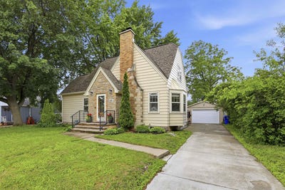 /international/us/821-s-weimar-street-appleton-wi-110108665604/