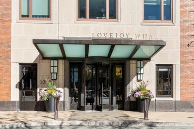/international/us/100-lovejoy-wharf-boston-ma-110103299839/
