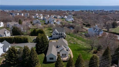 /international/us/25-southern-view-drive-narragansett-ri-110107602941/