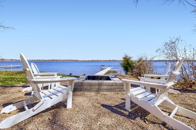 /international/us/8630-215th-street-n-forest-lake-mn-110107544832/
