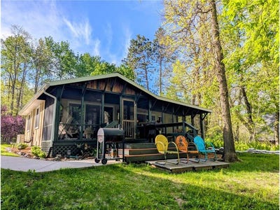 /international/us/28434-wilderness-retreat-chengwatana-twp-mn-110108542425/