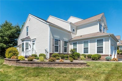 /international/us/1824-emerald-drive-south-whitehall-twp-pa-110110207231/