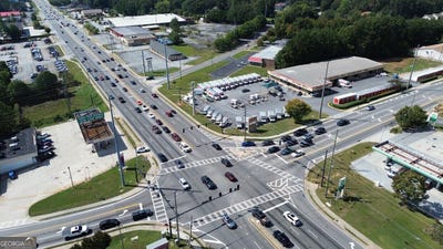 /international/us/stone-mountain-highway-snellville-ga-110108447676/