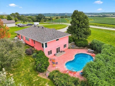 /international/us/55630-237th-street-glenwood-ia-110119763393/