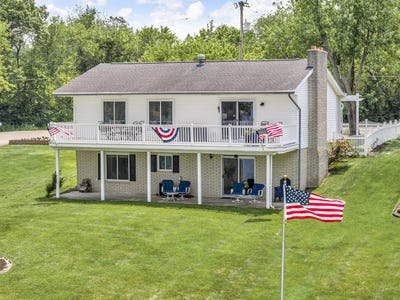 /international/us/11786-e-sauk-trail-jerome-mi-110100255745/