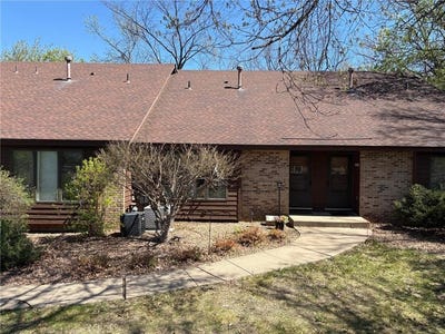 /international/us/3902-rahn-road-eagan-mn-110103988471/