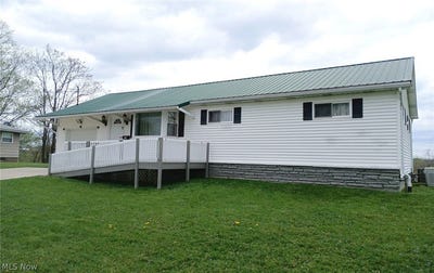 /international/us/105-newbanks-road-parkersburg-wv-110107352312/