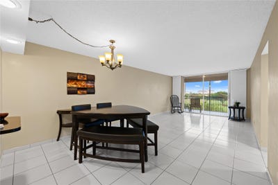 /international/us/3300-w-rolling-hills-circle-davie-fl-110107168957/