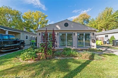/international/us/27425-townley-street-madison-heights-mi-110107553388/