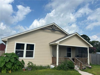 /international/us/15-lenora-drive-hearne-tx-110108956677/