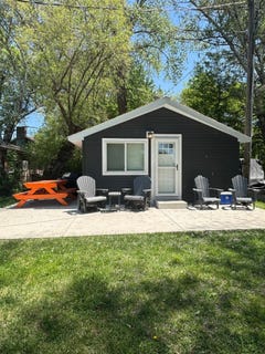 /international/us/1606-e-lake-street-osakis-mn-110108354071/