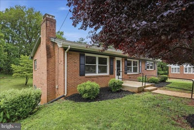 /international/us/494-hamilton-circle-front-royal-va-110109003017/