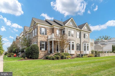 /international/us/43585-catchfly-terrace-leesburg-va-110120620690/