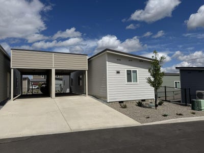 /international/us/4069-s-pacific-highway-medford-or-110101068121/