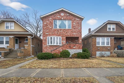 /international/us/4608-hawthorne-avenue-lyons-il-110106210734/