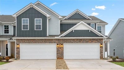 /international/us/129-briarwood-lane-bermuda-run-nc-110105219020/