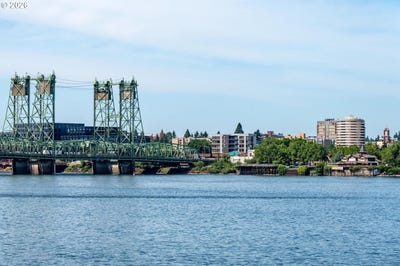/international/us/113-n-hayden-bay-dr-portland-or-110108411980/