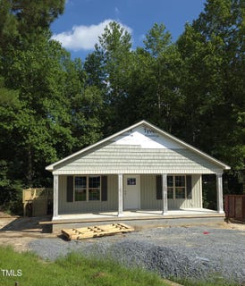 /international/us/125-evans-street-four-oaks-nc-110100771038/