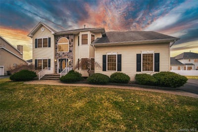 /international/us/2041-independence-drive-new-windsor-ny-110106765387/