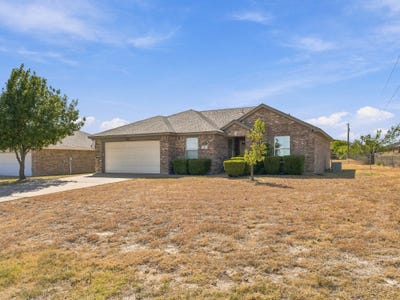 /international/us/1711-chenoweth-street-decatur-tx-110110279633/