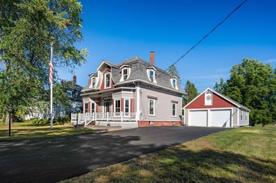 /international/us/181-main-street-kingston-nh-110110232034/