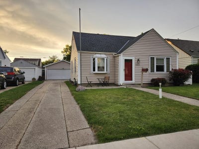 /international/us/7933-29th-ave-kenosha-wi-110108844899/