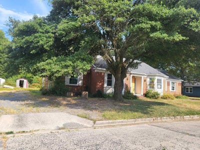 /international/us/1707-s-oak-street-pine-bluff-ar-110107548481/