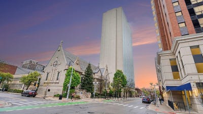 /international/us/555-e-william-street-ann-arbor-mi-110107808244/