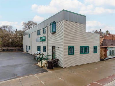 /international/us/417-washington-avenue-iron-river-mi-110107802372/
