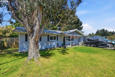 /international/us/3854-vista-dr-northbend-or-110108335409/