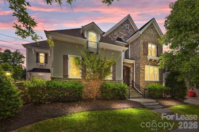 /international/us/11938-bradford-park-drive-davidson-nc-110108358256/