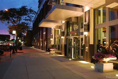 /international/us/411-s-old-woodward-avenue-birmingham-mi-110108803997/