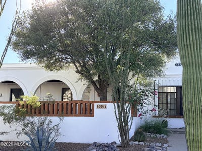 /international/us/160-s-paseo-pena-green-valley-az-110120058442/