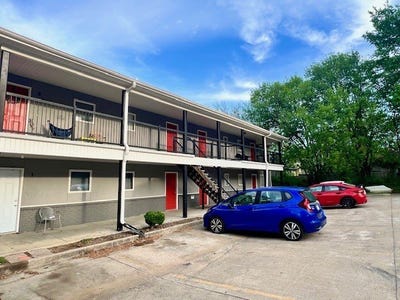 /international/us/364-e-7th-fayetteville-ar-110107084772/