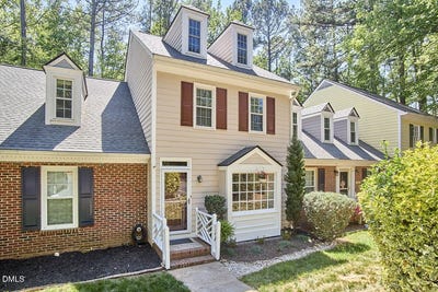 /international/us/111-adventure-trail-cary-nc-110107344544/