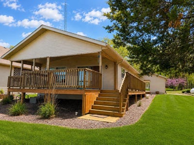 /international/us/170-grouse-court-briggsville-wi-110108381037/