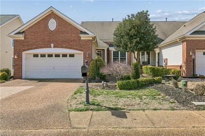 /international/us/4809-constitution-williamsburg-va-110106367742/