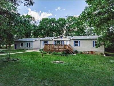 /international/us/21852-ginger-road-green-prairie-twp-mn-110108383115/