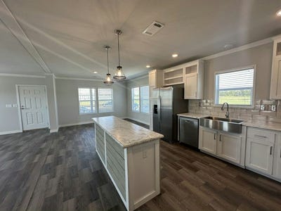 /international/us/30-secluded-ranch-bend-willis-tx-110098758872/